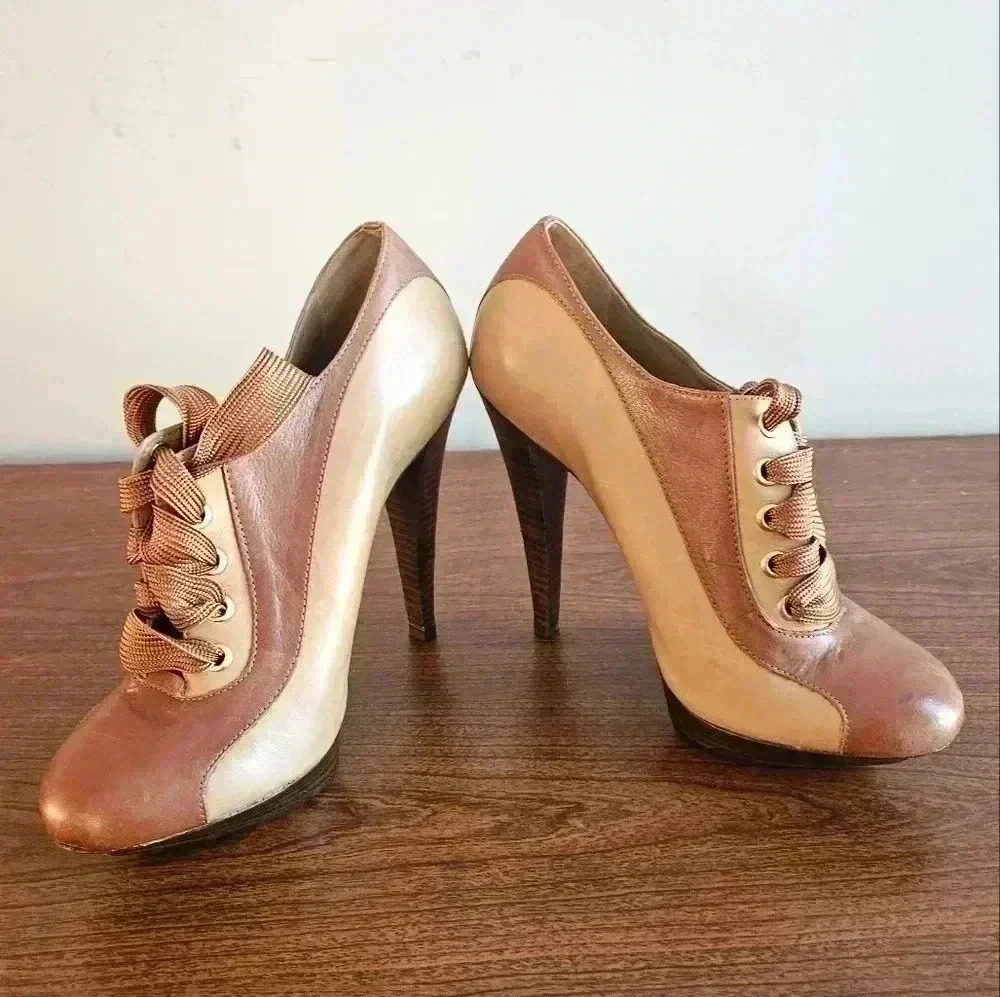 Sergio Zelcer Camel ankle lace up  Boots Size 8 EUC